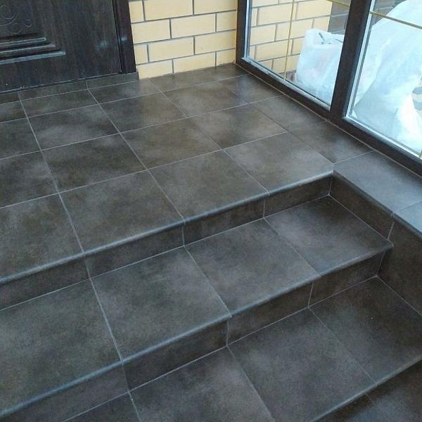 Ступень рядовая флорентинер WesterWalder ATRIUM 310х320х9.5мм WK31180 Mocca